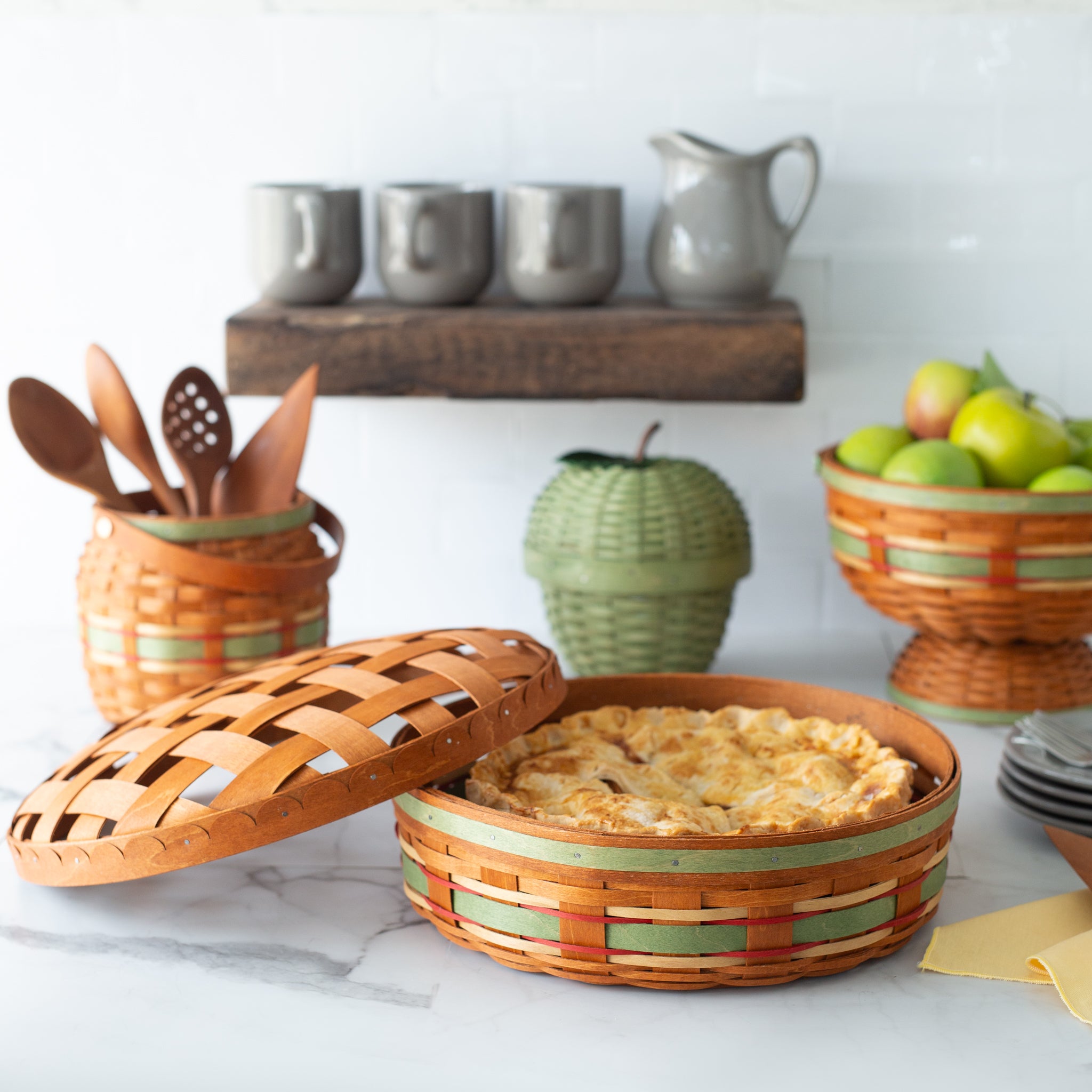 Apple Picking Medium Pie Basket with Lid and Protector - Green - 图片 4