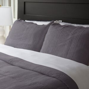 Longaberger 7-Piece Bedding Set - Smoke Quilt with White Sheet Set