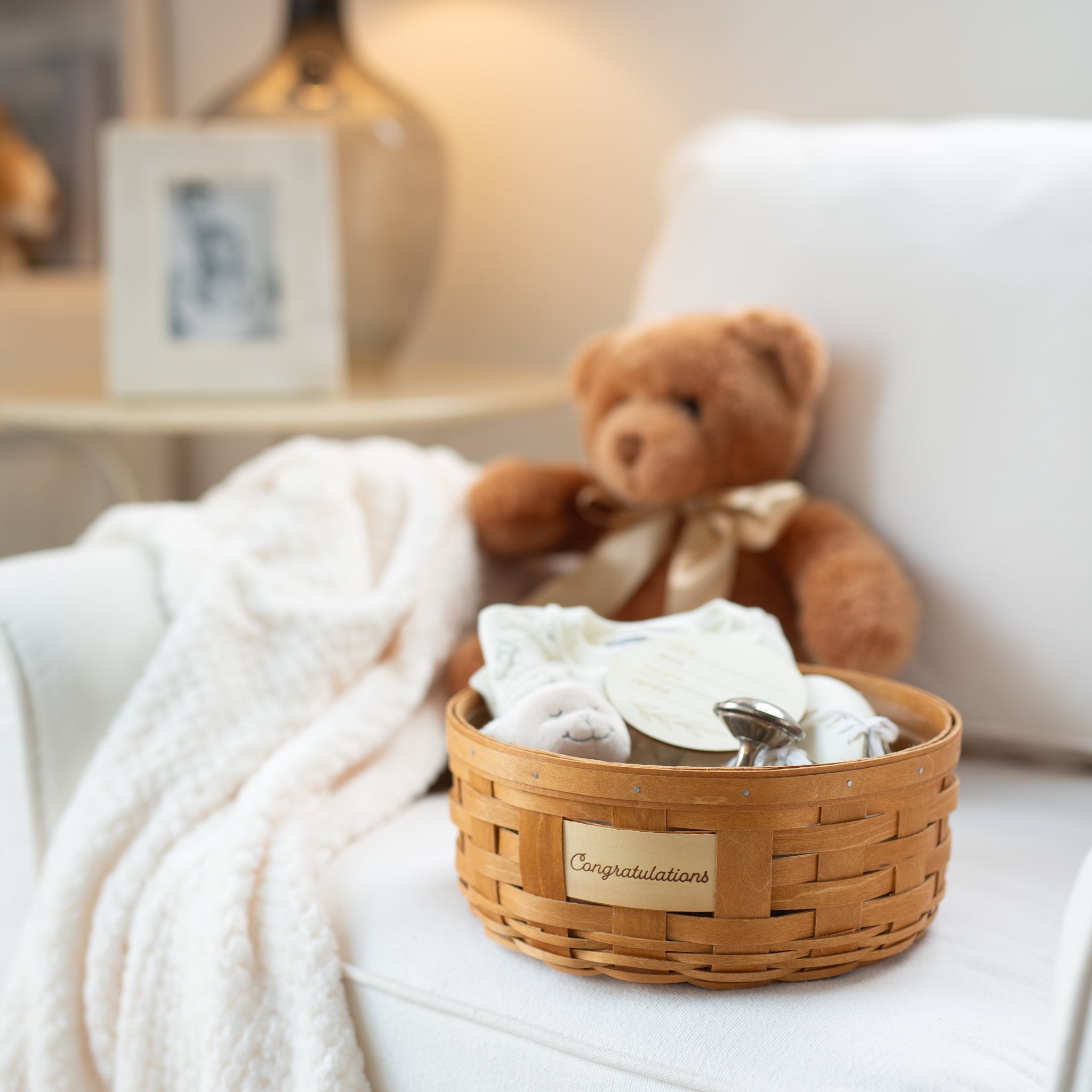 Celebrations Congratulations Basket with Protector - Warm Brown - 图片 5