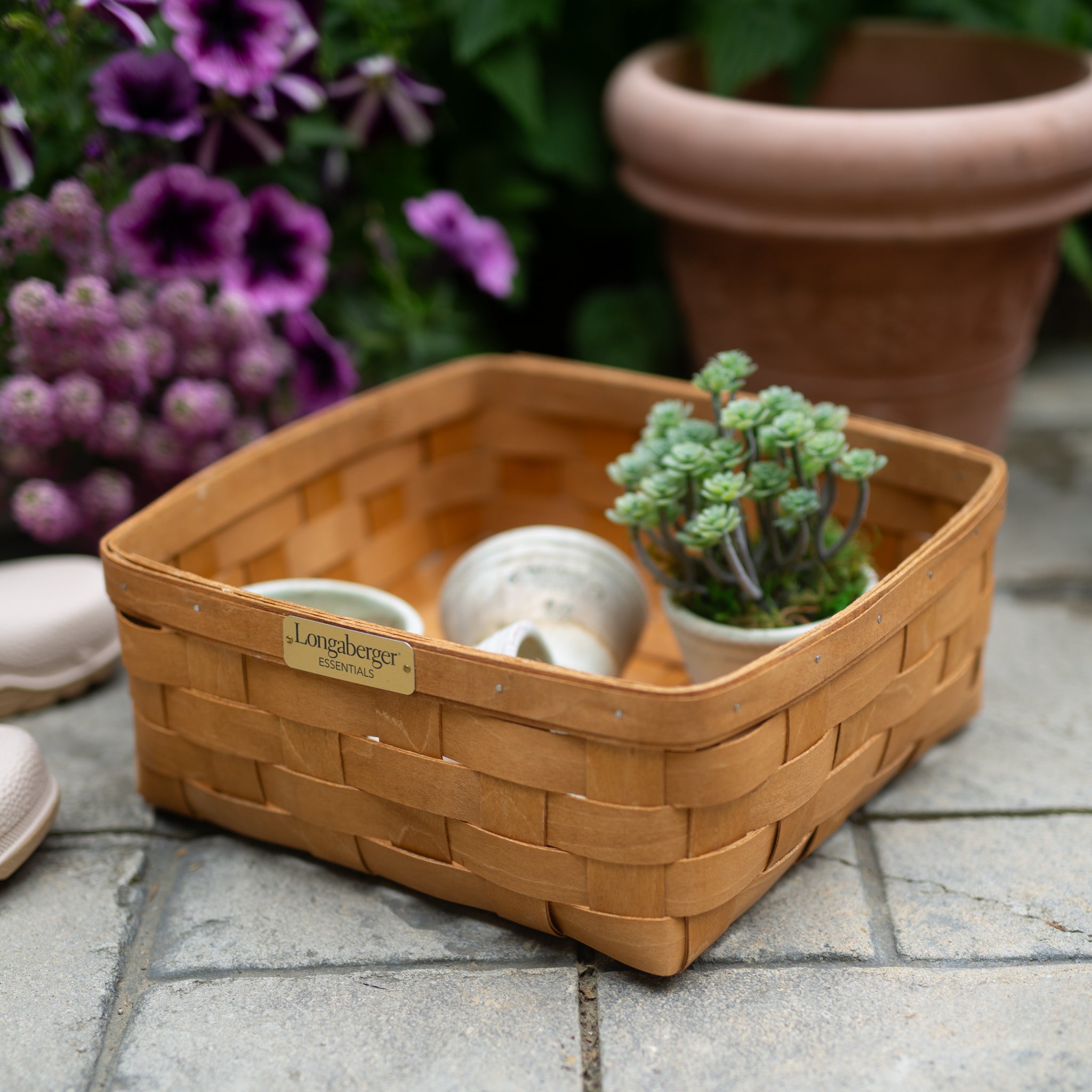 Collector's Essentials Medium Square Basket with Protector - 图片 5
