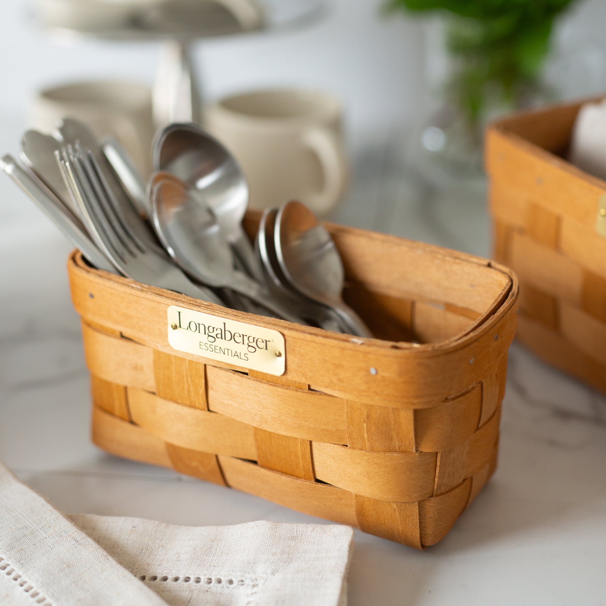 Collector's Essentials Small Rectangle Basket with Protector - 图片 5