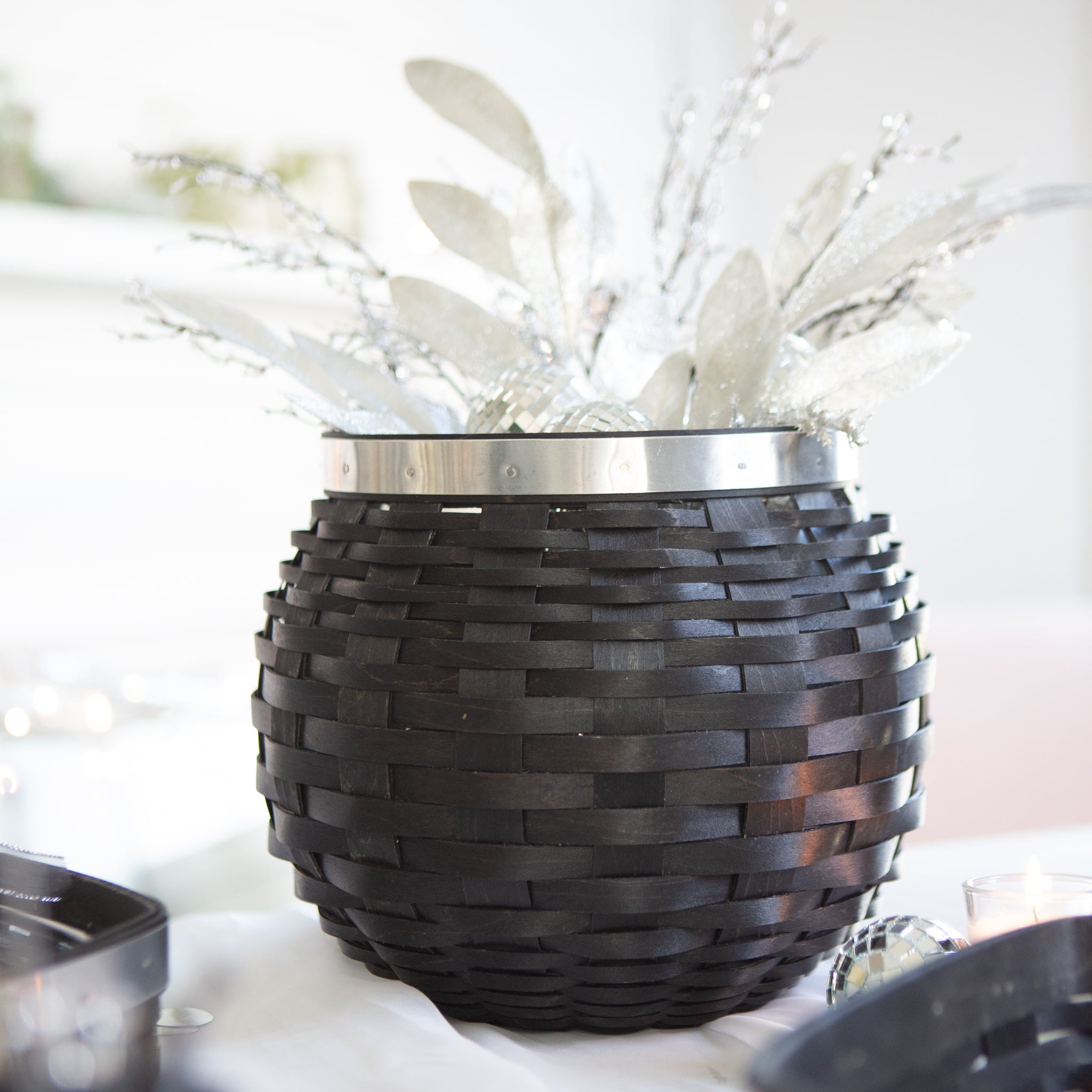 Elegance Medium Ball Drop Bowl Basket with Protector - Aluminum - 图片 3