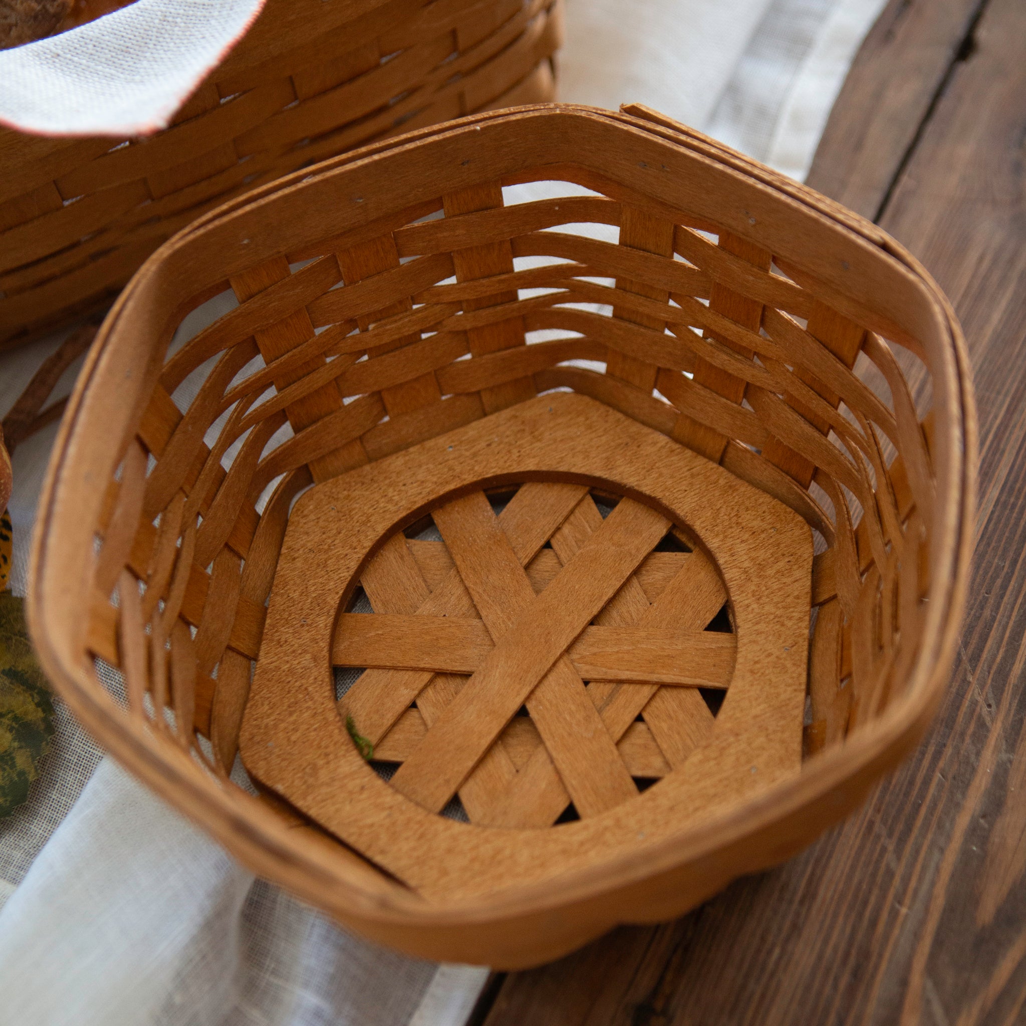 Medium Generations Basket with Protector - Warm Brown - 图片 4