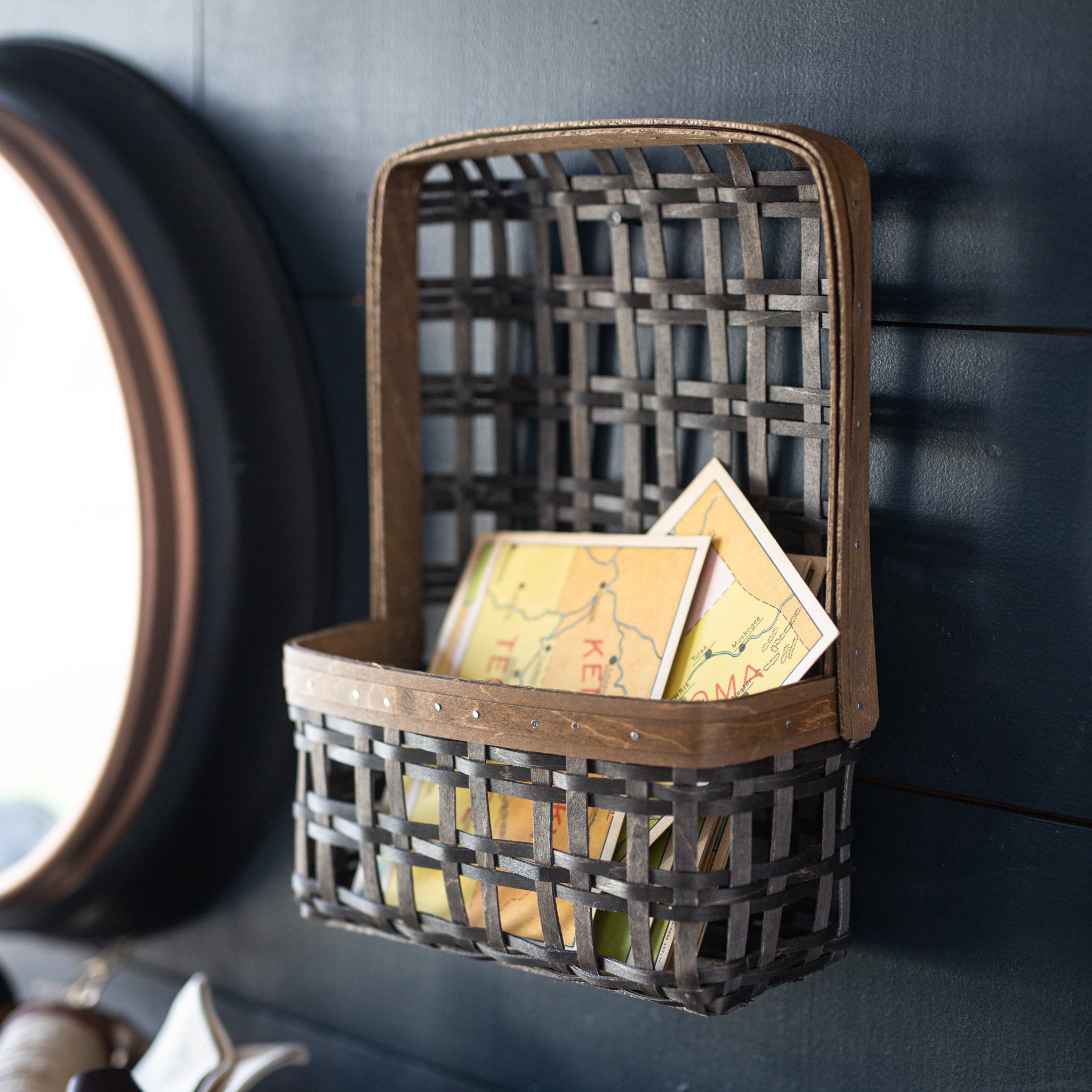 Railway Junction Wall Hanging Basket with Protector - Vintage - 图片 4
