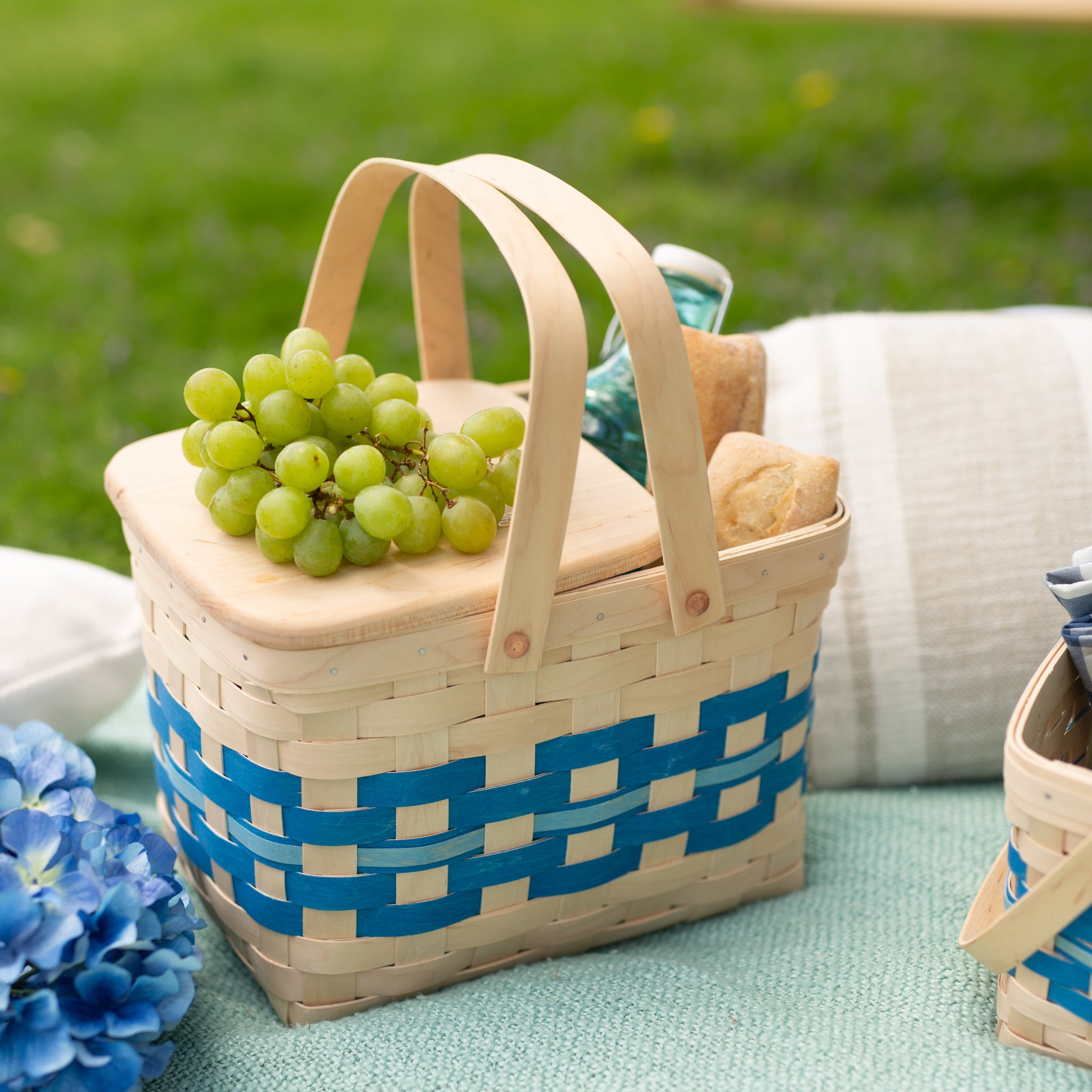 Spring Homestead Picnic Basket with Lid and Protectors - Blueberry - 图片 5