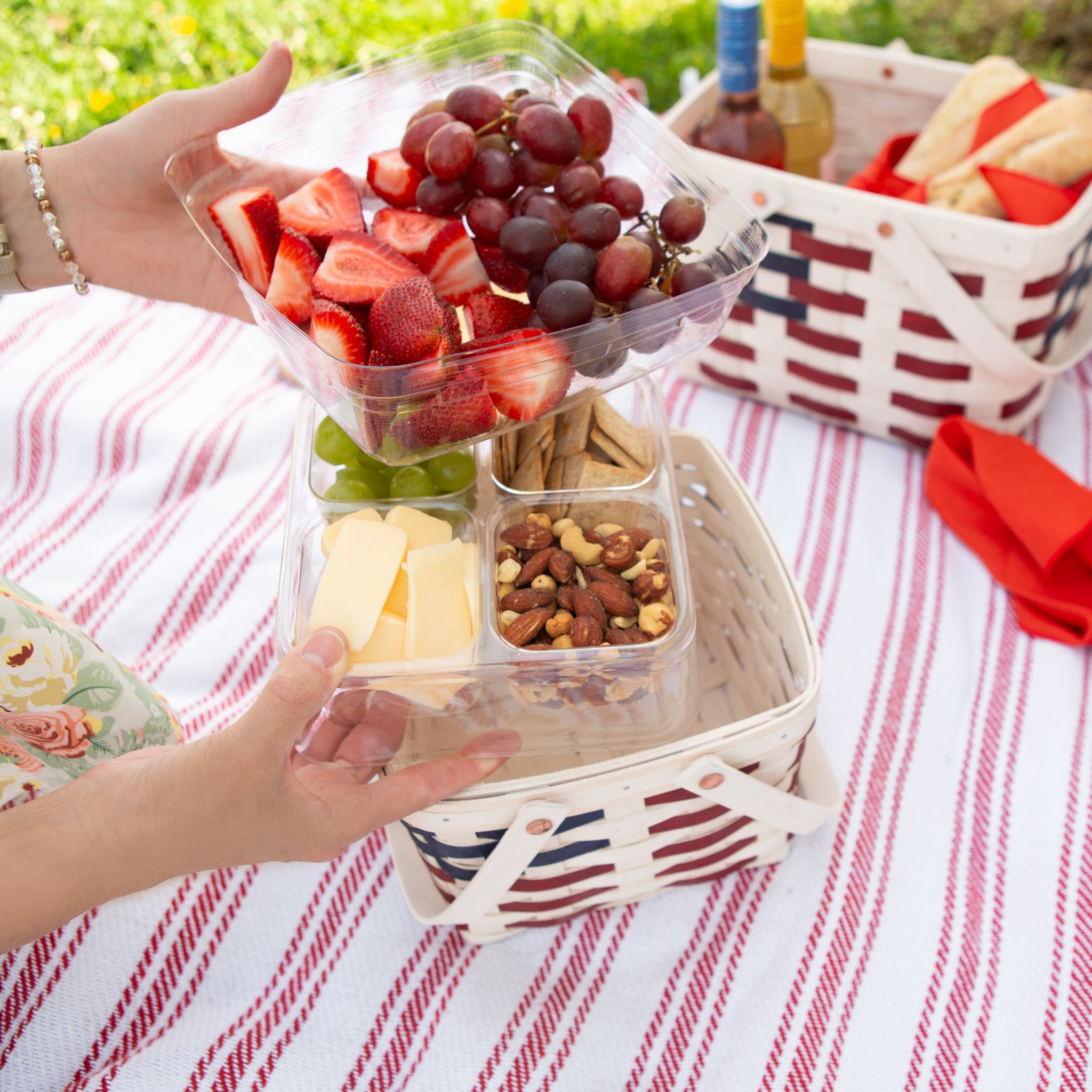 Americana Provision Picnic Basket with Protectors - White - 图片 8